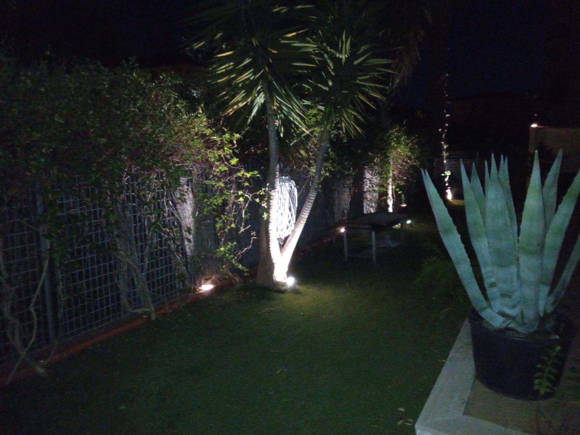 Апартаменты Casa Giardino Сан-Бенедетто-дель-Тронто Экстерьер фото